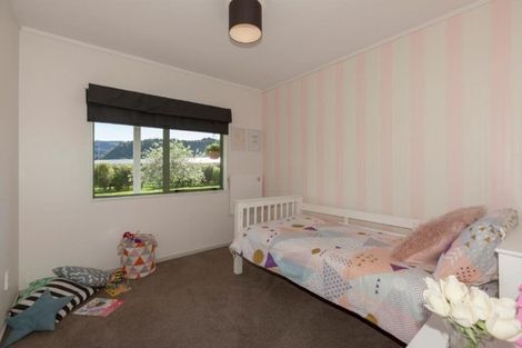 Photo of property in 39 Akatarawa Road, Reikorangi, Waikanae, 5391