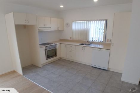 Photo of property in 9 Butia Avenue, Henderson, Auckland, 0612