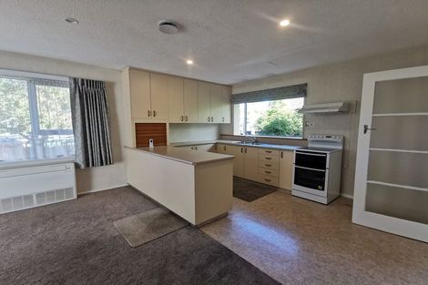 Photo of property in 2/11 Manor Place, Bryndwr, Christchurch, 8053