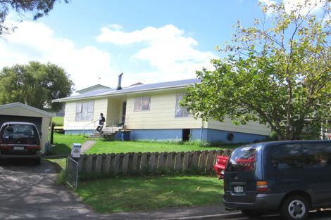 Photo of property in 49 Cedar Heights Avenue, Massey, Auckland, 0614