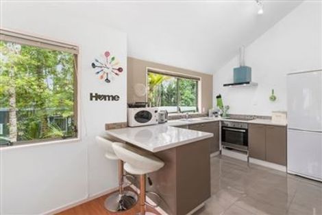Photo of property in 2/48 Park Hill Road, Birkenhead, Auckland, 0626