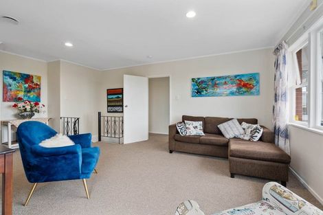 Photo of property in 2 Sycamore Drive, Sunnynook, Auckland, 0620