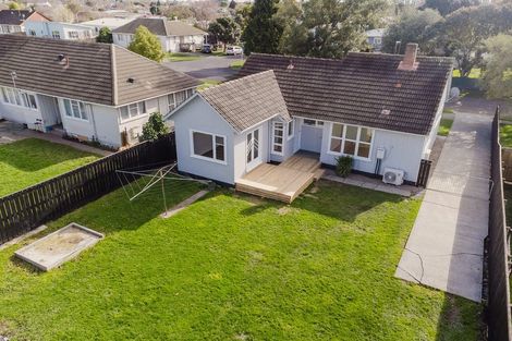 Photo of property in 60 Ellesmere Crescent, Highbury, Palmerston North, 4412