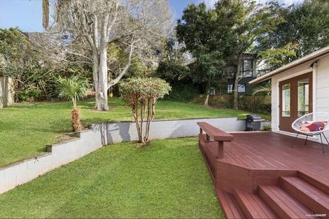 Photo of property in 2/74 Ayton Drive, Totara Vale, Auckland, 0629