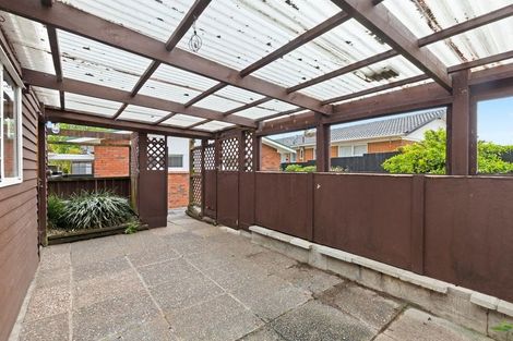Photo of property in 26 Beechdale Crescent, Pakuranga Heights, Auckland, 2010