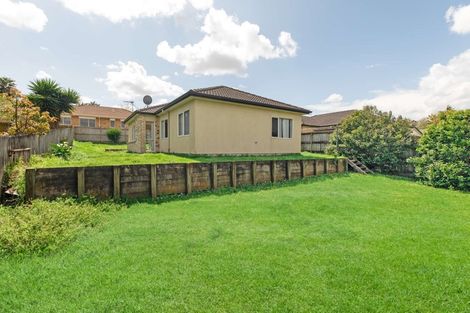 Photo of property in 16 Ashmere Lane, Weymouth, Auckland, 2103