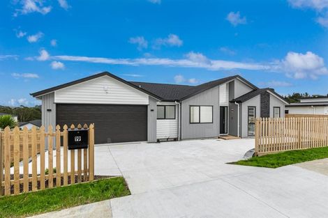 Photo of property in 19 Tautoru Avenue, Orewa, 0931