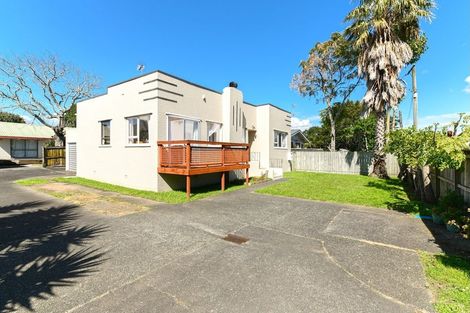 Photo of property in 1/18 Northcote Road, Takapuna, Auckland, 0622