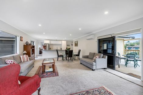 Photo of property in 3 Wharuka Glade, Mangawhai, 0505