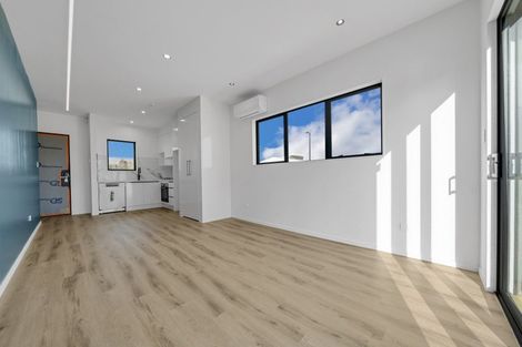 Photo of property in 1 Te Kaapia Road, Papakura, 2110