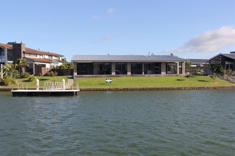 Photo of property in 37 Aquila Drive, Whitianga, 3510