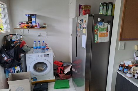 Photo of property in 1/34 Stanley Road, Glenfield, Auckland, 0629