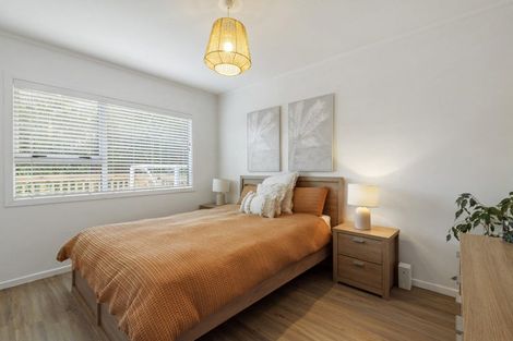 Photo of property in 1/24 John Downs Drive, Browns Bay, Auckland, 0630