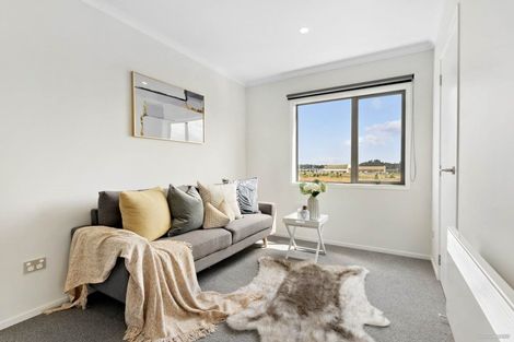 Photo of property in 32 Chaffinch Road, Hobsonville, Auckland, 0616