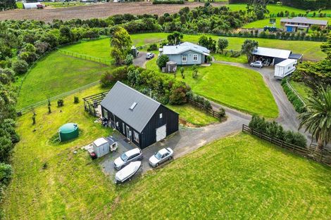 Photo of property in 42 Boyd Road, Clarks Beach, Pukekohe, 2679