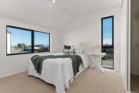 Photo of property in 5/6 Gilberthorpes Road, Islington, Christchurch, 8042