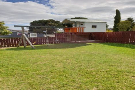 Photo of property in 28 Manaia View Road, One Tree Point, 0118