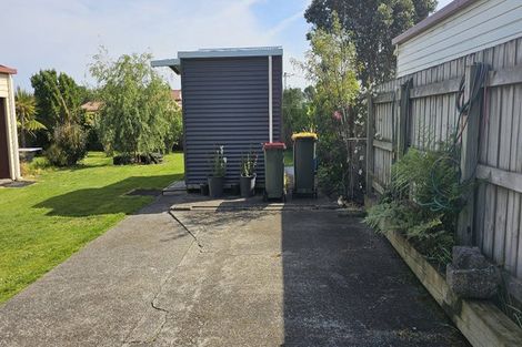 Photo of property in 169 Egmont Street, Patea, 4520