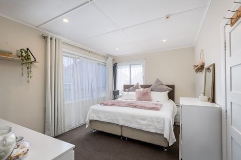 Photo of property in 8 Chard Street, Westown, New Plymouth, 4310