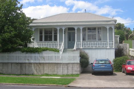 Photo of property in 10 High Street, Devonport, Auckland, 0624