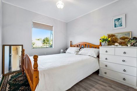 Photo of property in 81 One Tree Point Road, One Tree Point, 0118