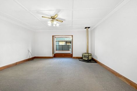 Photo of property in 24 Park Street, Winton, 9720