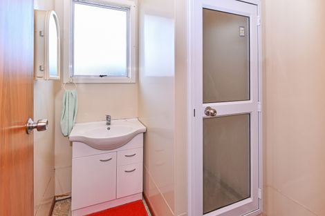 Photo of property in 41 Chingford Close, Mangere, Auckland, 2022