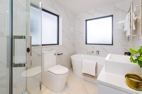 Photo of property in 16 Rathfarnham Road, Flat Bush, Auckland, 2019