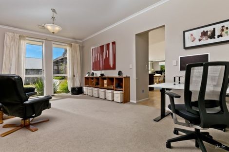 Photo of property in 10 Maple Lane, Huapai, Kumeu, 0810