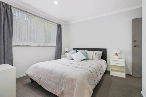 Photo of property in 30 Lynbrooke Avenue, Blockhouse Bay, Auckland, 0600