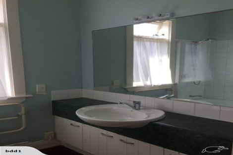 Photo of property in 11 Norwood Road, Bayswater, Auckland, 0622