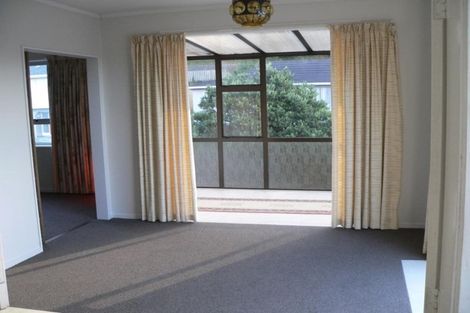 Photo of property in 15 Fyvie Avenue, Tawa, Wellington, 5028