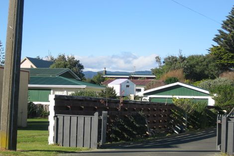 Photo of property in 8a Ngaio Street, Otaki Beach, Otaki, 5512
