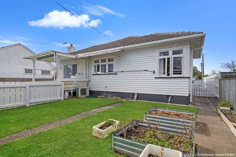 Photo of property in 25 Quinn Road, Levin, 5510