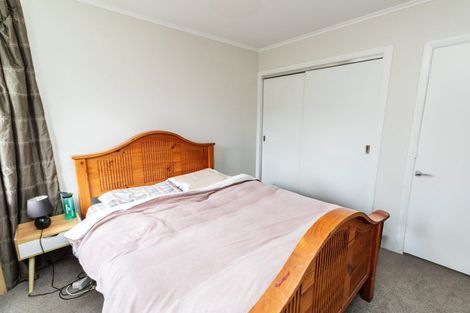 Photo of property in 18 Whangakoko Grove, Birchville, Upper Hutt, 5018