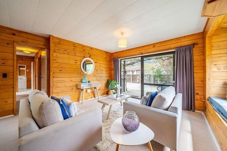 Photo of property in 33b Gemstone Drive, Birchville, Upper Hutt, 5018