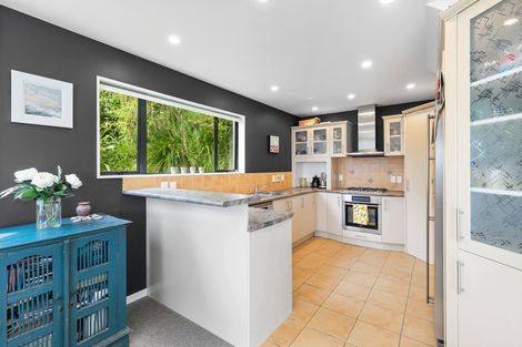 Photo of property in 203 Muritai Road, Eastbourne, Lower Hutt, 5013