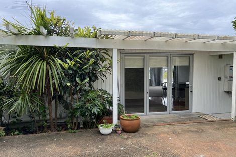 Photo of property in 1/43 Hart Road, Hauraki, Auckland, 0622