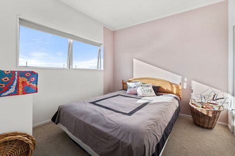 Photo of property in 31 Reynolds Place, Papamoa Beach, Papamoa, 3118