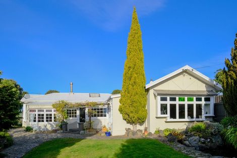 Photo of property in 19 Middleton Road, Kew, Dunedin, 9012
