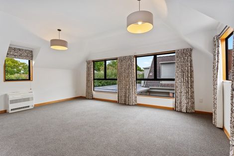 Photo of property in 11a Thurlestone Place, Burnside, Christchurch, 8053