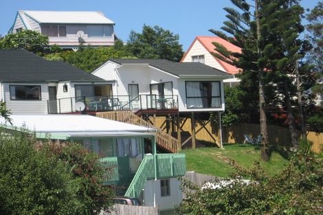 Photo of property in 10 Gillan Place, Bayview, Auckland, 0629