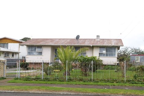 Photo of property in 4 Von Sturmer Street, Mangere East, Auckland, 2024
