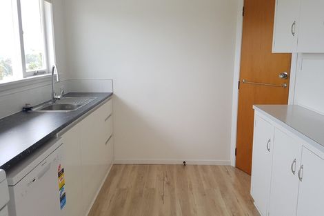 Photo of property in 72a Carlisle Road, Browns Bay, Auckland, 0632