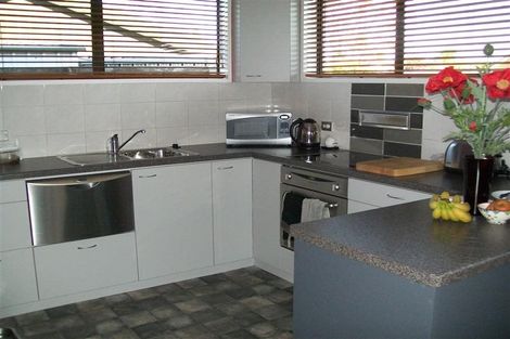 Photo of property in 1/200 Sawyers Arms Road, Bishopdale, Christchurch, 8053