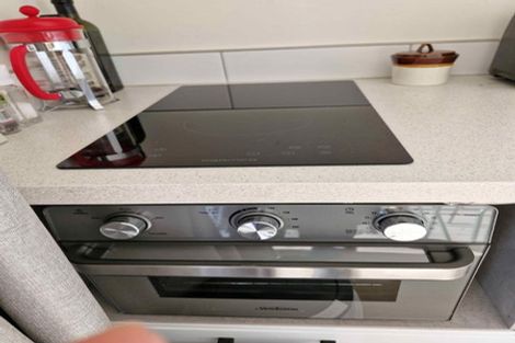 Photo of property in 39 Milne Terrace, Island Bay, Wellington, 6023