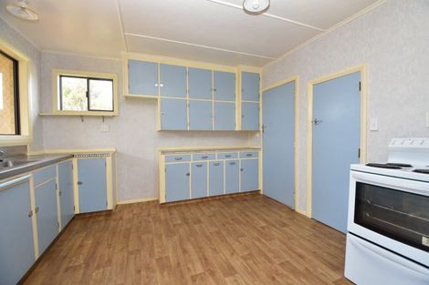 Photo of property in 9 Davy Street, Carterton, 5713