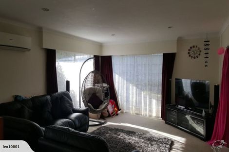 Photo of property in 212 Forrest Hill Road, Forrest Hill, Auckland, 0620