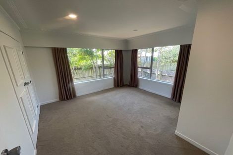 Photo of property in 30 Walton Street, Red Beach, 0932