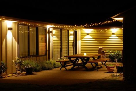 Photo of property in 48 Ferndale Drive, Waikanae, 5036